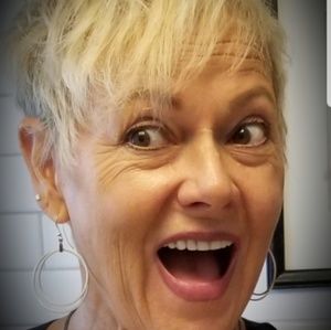 Meet your Posher, Cassi